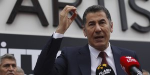 Τουρκία: Ο ρυθμιστής των εκλογών Σινάν Ογκάν δηλώνει «ανοιχτός στον διάλογο» με τους δύο υποψηφίους προέδρους