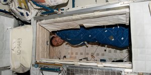 Ο αστροναύτης της NASA, Τζος Κασάντα, στον Διεθνή Διαστημικό Σταθμό στις 2 Μαρτίου.