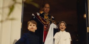 Παρασκήνια από τη στέψη του βασιλιά Καρόλου: Η έκπληκτη Σάρλοτ 