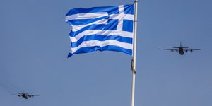 Μεταγωγικά αεροσκάφη C-130 θα πετάξουν σήμερα πάνω από την Ακρόπολη