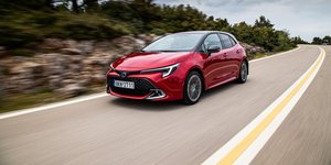 Toyota Corolla 1.8 Hybrid 140 PS