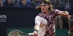 Ο Στέφανος Τσιτσιπάς πέρασε στα προημιτελικά της Ρώμης