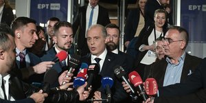 O Κυριάκος Βελόπουλος μιλά στα ΜΜΕ μετά το debate