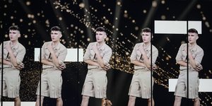 Ο Βίκτωρ Βερνίκος στη σκηνή της Eurovision εκπροσωπώντας την Ελλάδα