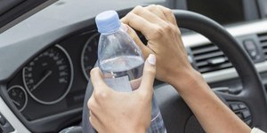 Νερό αυτοκίνητο