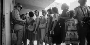 Εκλογές στην Αθήνα, 1985 / Φωτογραφία: Getty Ideal Image