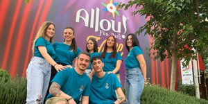 Allou! Fun Park - Μια δυναμική ομάδα