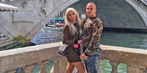H Αναστάζια με τον σύντροφό της