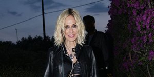 Η Άννα Βίσση παρακολούθησε αγώνα μπάσκετ παρέα με τα εγγόνια της