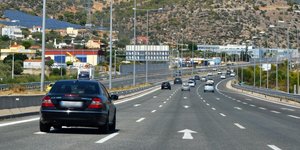 αριστερή λωρίδα κίνηση