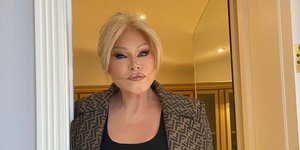 Η «catwoman» που αρνείται ότι έχει κάνει πλαστικές δηλώνει απένταρη