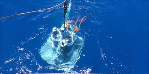 Σαντορίνη: Ερευνες του ΕΚΠΑ στο υποθαλάσσιο ηφαίστειο του Κολούμπου