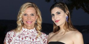 H Εμυ Λιβανίου με την κόρη της, Φωτογραφία: NDP Photo Agency