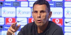 Ο προπονητής της Εθνικής Ελλάδος, Γκουστάβο Πογέτ