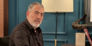 Η «Γη της Ελιάς» επιστρέφει απόψε στους τηλεοπτικούς μας δέκτες με ένα νέο επεισόδιο