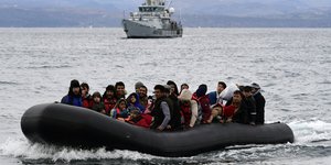 Η ΕΕ προσπαθεί να ανακουφίσει την Ελλάδα και την Ιταλία για το μεταναστευτικό