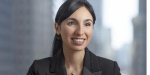 Η πρώτη γυναίκα κεντρική τραπεζίτης της Τουρκίας, Χαφιζέ Γκαγιέ Ερκάν