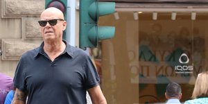 Ο Τζώνη Καλημέρης με την μικρή Έιντα