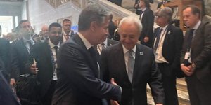 Σύντομο τετ α τετ του υπηρεσιακού ΥΠΕΞ Β. Κασκαρέλη με τον αμερικανό ομόλογό του Α. Μπλίνκεν