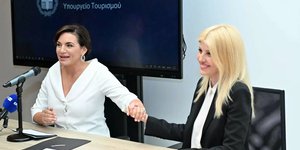 Όλγα Κεφαλογιάννη και Έλενα Ράπτη