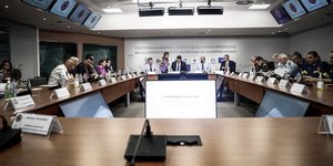 H ευρεία κυβερνητική σύσκεψη για την αντιπυρική περίοδο υπό τον Βασίλη Κικίλια