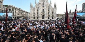 H Ιταλία αποχαιρετά τον Σίλβιο Μπερλουσκόνι