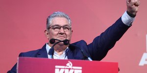 Ο Δημήτρης Κουτσούμπας στην προεκλογική συγκέντρωση του ΚΚΕ, στη Θεσσαλονίκη