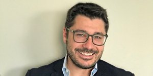 Λάμπρος Κωνσταντάρας