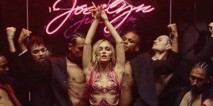  Η Lilly-Rose Depp, στο Idol