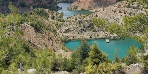 φυσικές λίμνες στη Βόρεια Ευβοια 