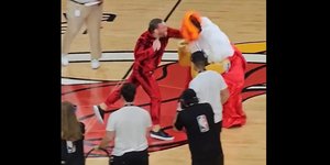 Ο Μακ Γκρέγκορ «ξάπλωσε» μασκότ σε αγώνα NBA