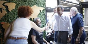 Επίσκεψη Κυρ. Μητσοτάκη στο Παλαιό Φάληρο	