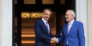 Στο Μέγαρο Μαξίμου ο Κυριάκος Μητσοτάκης 