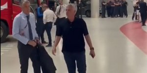 Ο Μουρίνιο «στολίζει» τον διαιτητή στο πάρκινγκ του γηπέδου