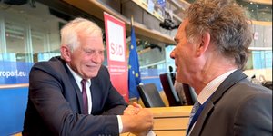 Ο Ζοζέπ Μπορέλ με τον Νίκο Παπανδρέου 