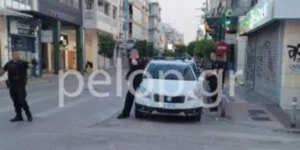 Αστυνομία κοντά στο εκλογικό κέντρο της ΝΔ στην Πάτρα / Φωτογραφία: pelop.gr