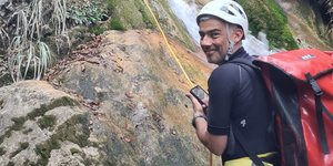 Ο έμπειρος στο Canyoning Βασίλης Παπαβασιλείου, που έχασε τη ζωή του κατά την κατάβαση του ρέματος Ορλιά στον Όλυμπο / Φωτογραφία: Facebook