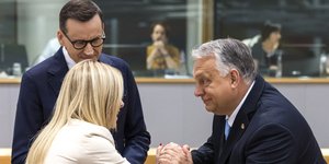 Σύνοδος Κορυφής: Πολωνία και Ουγγαρία επιχειρούν να μπλοκάρουν τη συμφωνία για το μεταναστευτικό 