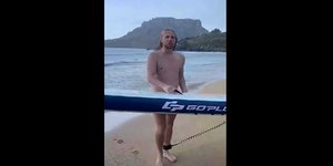 O 26χρονος Βρετανός 5 λεπτά πριν τον χτυπήσει κεραυνός σε παραλία της Ρόδου