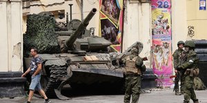 Τανκ στους δρόμους του Ροστόφ