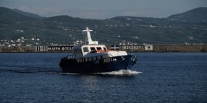Σκάφος που συμμετέχει στις έρευνες για το ναυάγιο στην Πύλο
