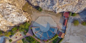 θεατρο βραχων από ψηλα