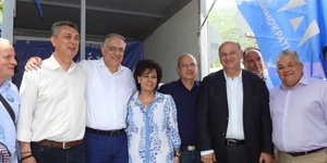 Επίσκεψη κλιμακίου της ΝΔ στην Καρδίτσα με επικεφαλής τον Γ. Οικονόμου και τον Τ. Θεοδωρικάκο