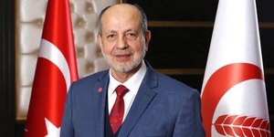 O Τούρκος βουλευτής με τις τρεις συζύγους, Αλί Γιουκσέλ