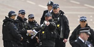 βρετανοι αστυνομικοι 