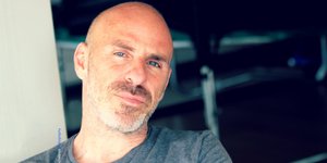 στεφανος ξενακης κεφαλι πλαι 