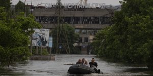 Ο κυβερνήτης στη Χερσώνα καταγγέλλει ότι οι Ρώσοι βομβαρδίζουν την πόλη