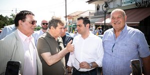 Κλιμάκιο της ΝΔ υπό το Νίκο Παναγιωτόπουλο και τον Μιχάλη Χρυσοχοΐδη στην Πιερία