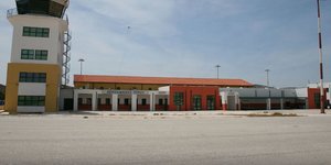 O Αερολιμένας Σύρου