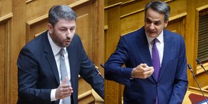 Ανδρουλάκης-Μητσοτάκης στη βουλή